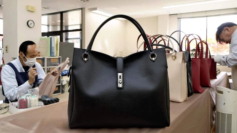 Tas Mahal PM Jepang Takaichi Disorot, Viral dan Diburu Pembeli, Harus Antre 9 Bulan